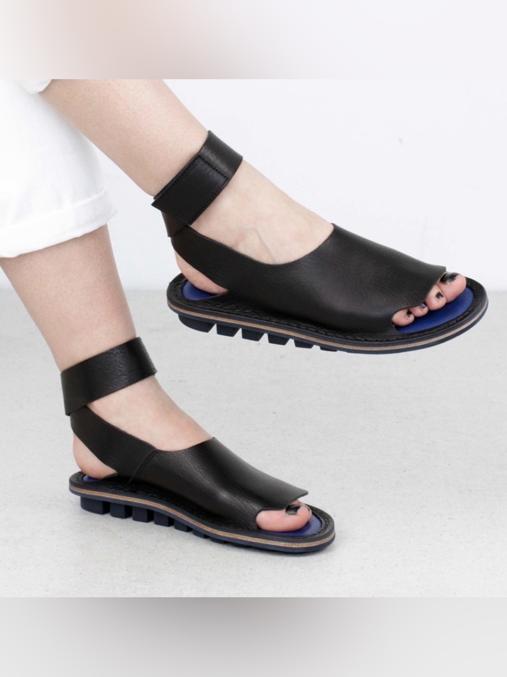 Trippen Women’s Close Hug Black Leather Open toe Sandals Size: 38